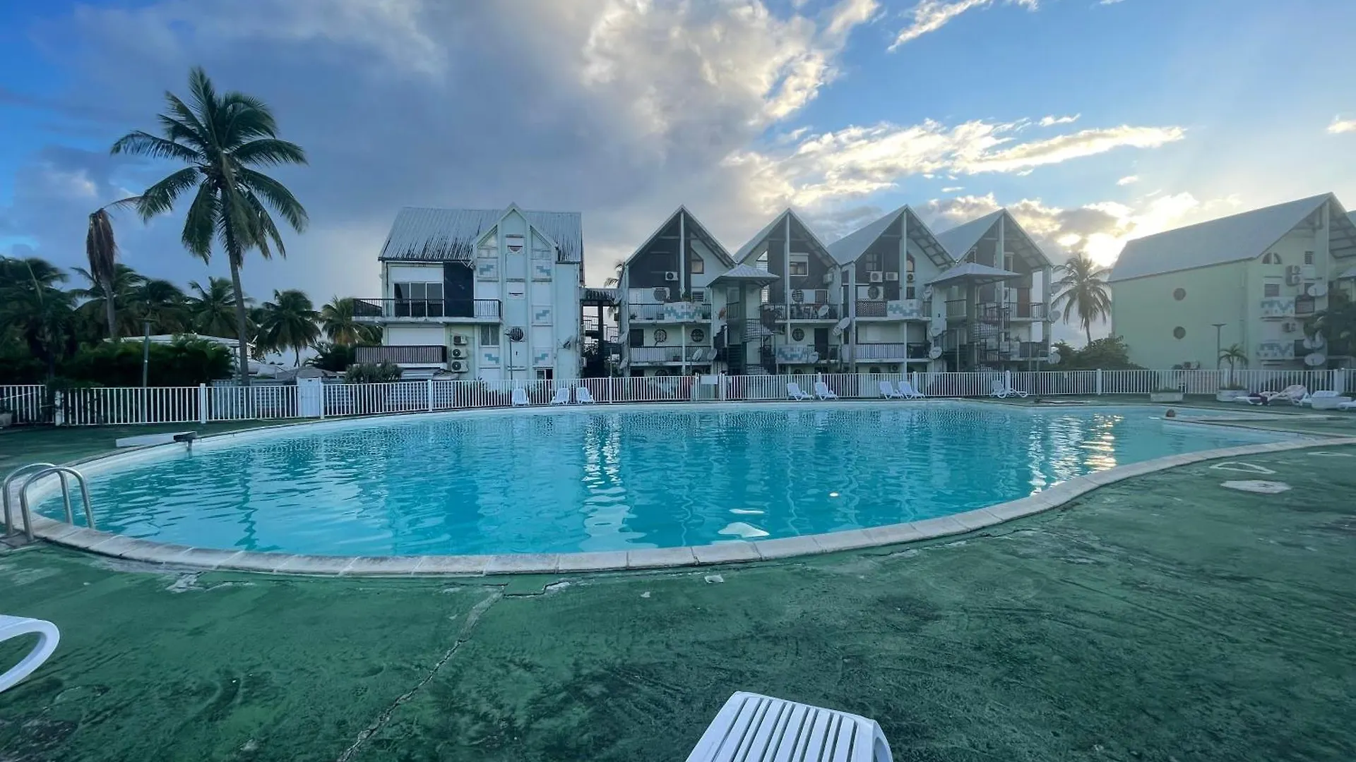 Apartment Studio Spacieux En Bord De Mer Le Gosier