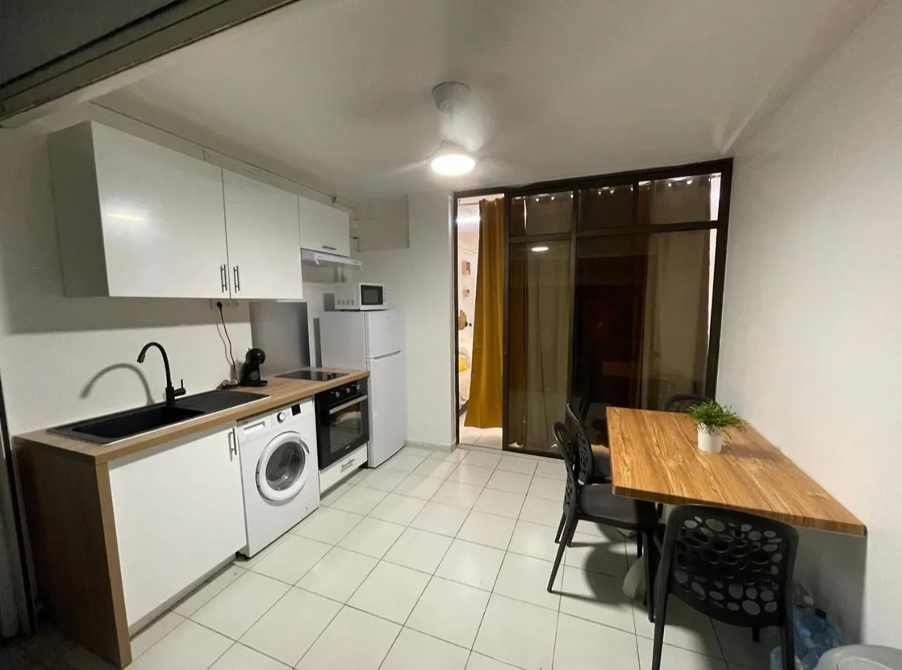 Apartment Studio Spacieux En Bord De Mer Le Gosier